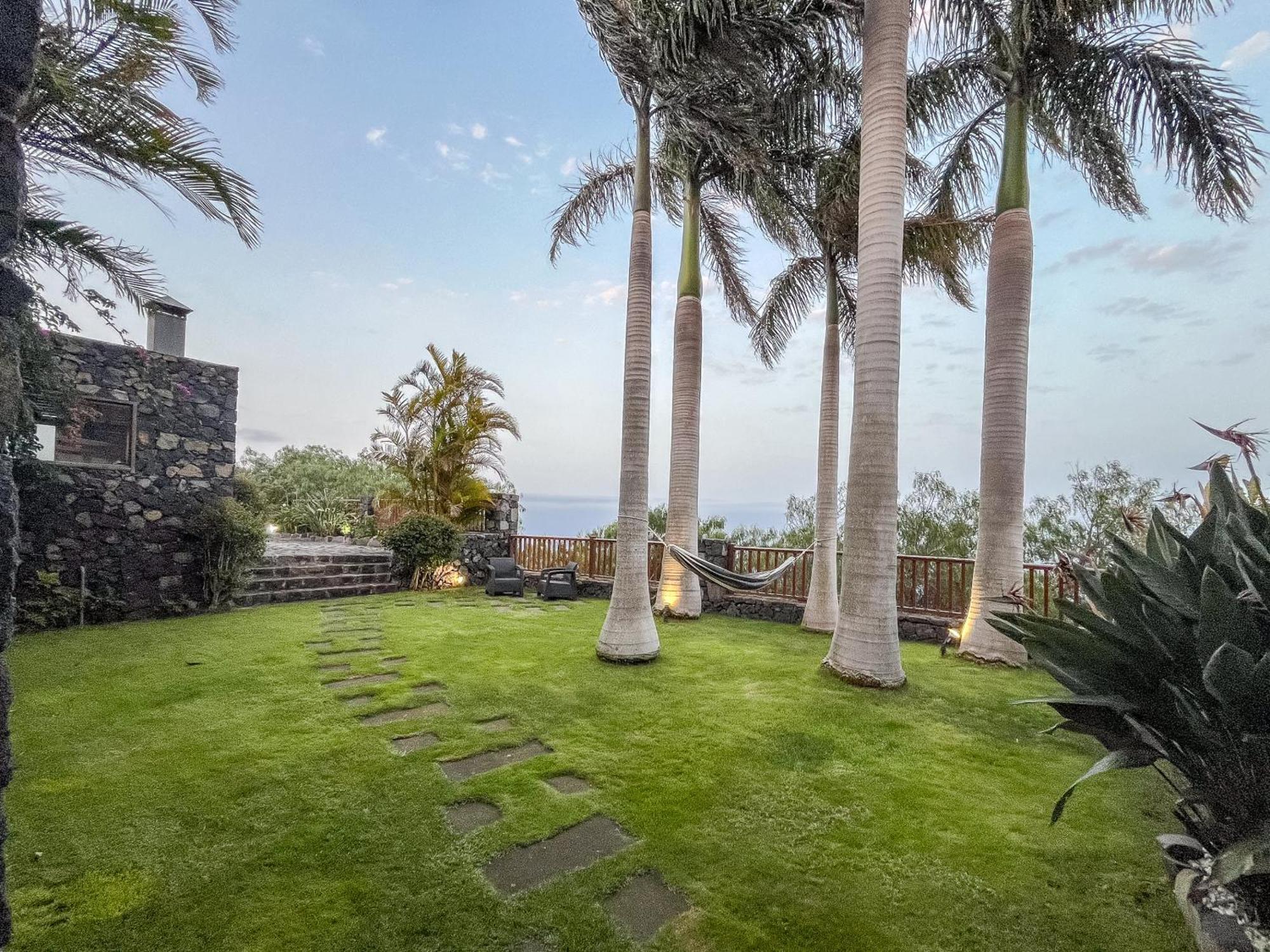 Lightbooking La Morita Villa De Mazo Exterior photo